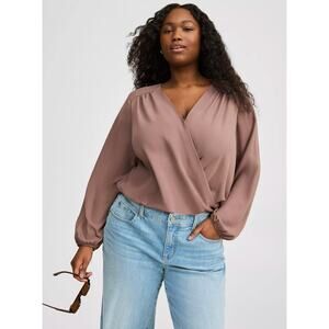 NWOT Torrid Plus 2X Deep Taupe Long Sleeve Georgette Surplice Blouse